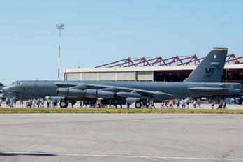 61-014 - USA - Air Force Boeing B-52A Stratofortress