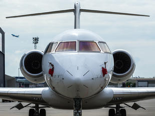 OE-IGS - Private Bombardier BD-700 Global Express