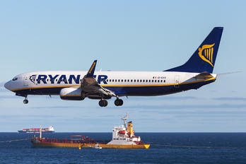 EI-EVG - Ryanair Boeing 737-800