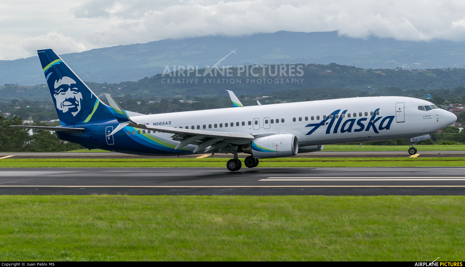 Alaska Airlines N565AS aircraft at San Jose - Juan Santamaría Intl