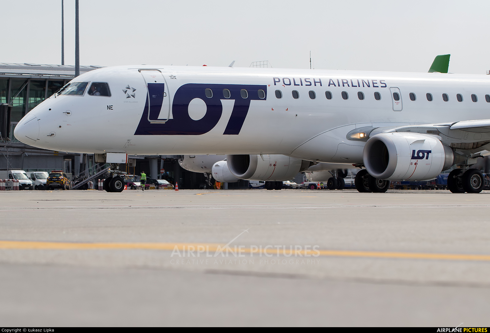 LOT - Polish Airlines SP-LNE aircraft at Warsaw - Frederic Chopin