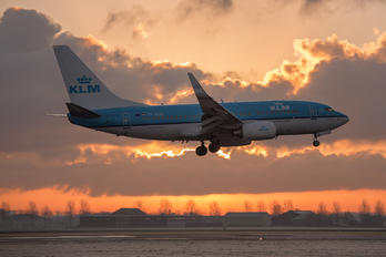 PH-BGH - KLM Boeing 737-700