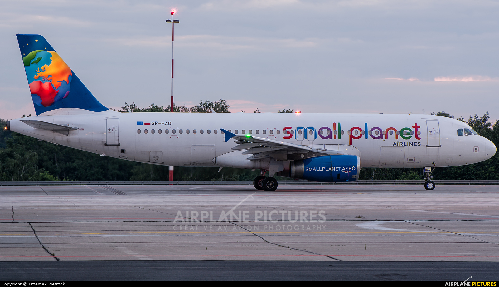 Small Planet Airlines SP-HAD aircraft at Łódź - Lublinek