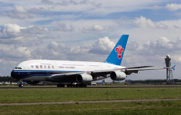 B-6138 - China Southern Airlines Airbus A380