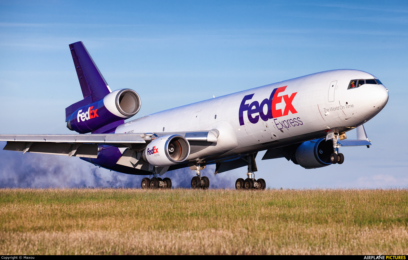N613FE  FedEx Federal Express McDonnell Douglas MD11F at Paris