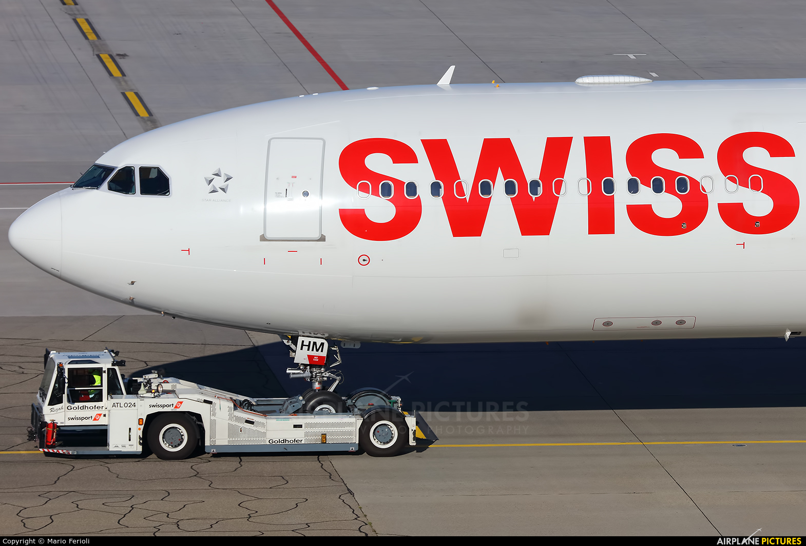 Swiss HB-JHM aircraft at Zurich