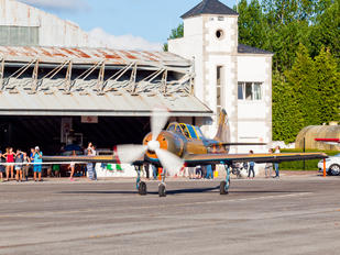 EC-HYX - Private Yakovlev Yak-52