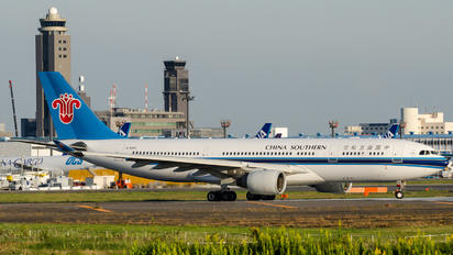 B-6542 - China Southern Airlines Airbus A330-200
