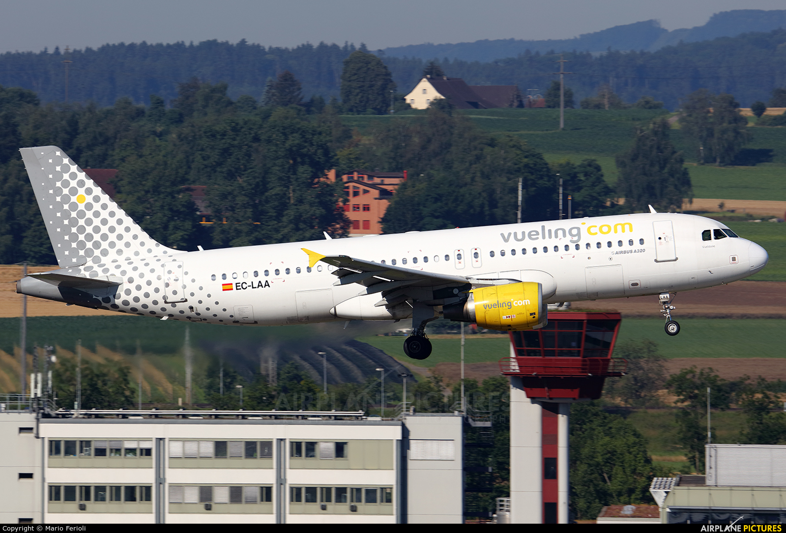 Vueling Airlines EC-LAA aircraft at Zurich