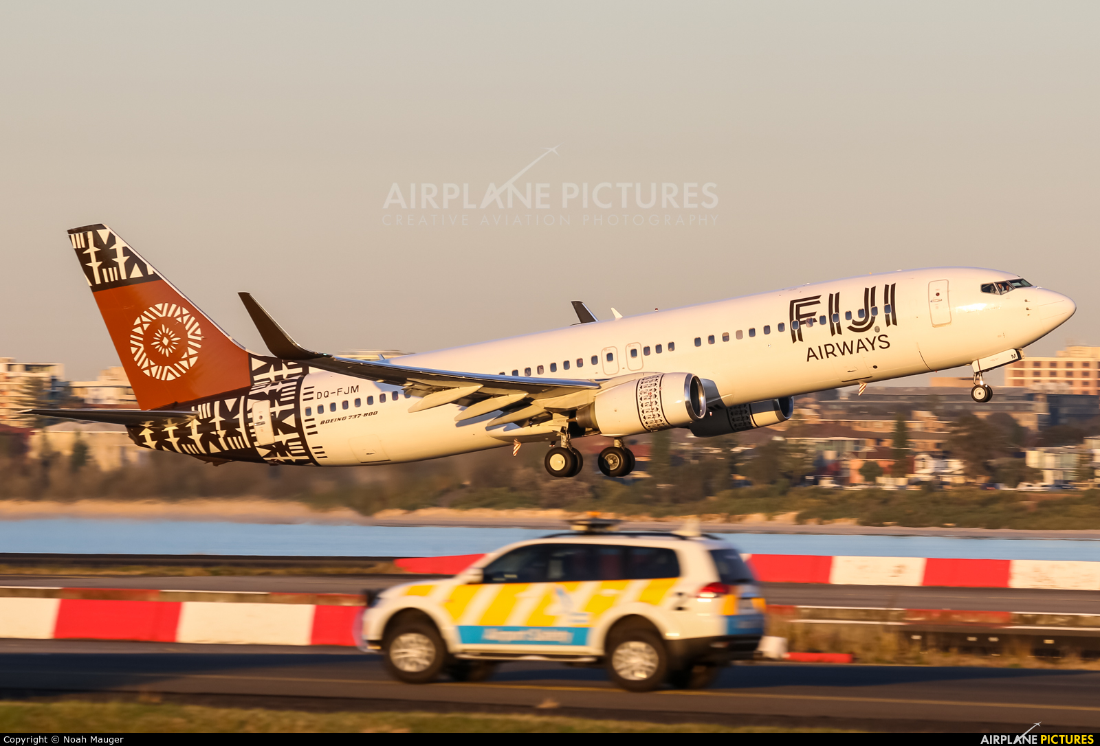 Fiji Airways DQ-FJM aircraft at Sydney - Kingsford Smith Intl, NSW