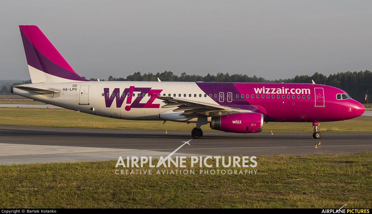 Wizz Air HA-LPO aircraft at Katowice - Pyrzowice