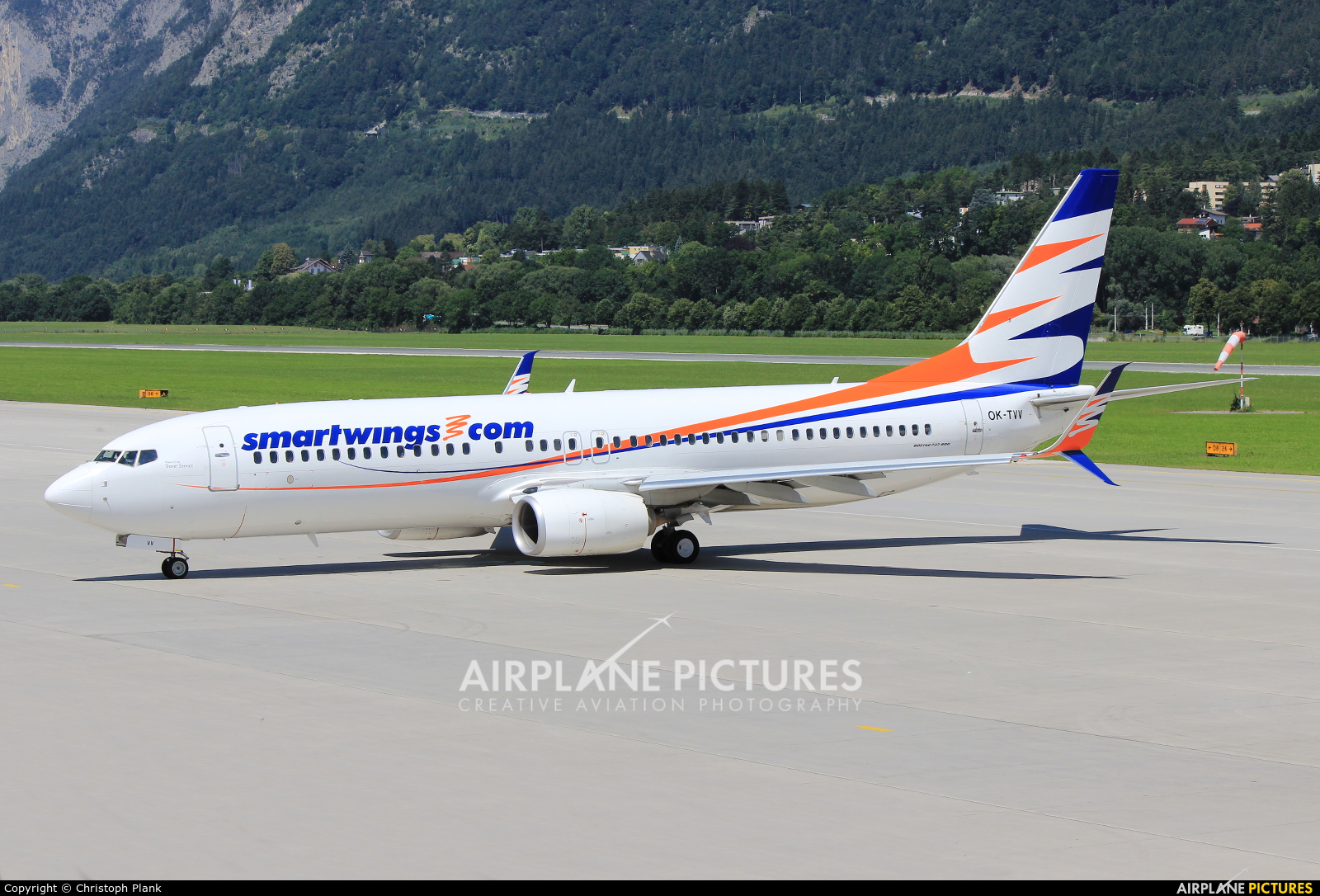 SmartWings OK-TVV aircraft at Innsbruck