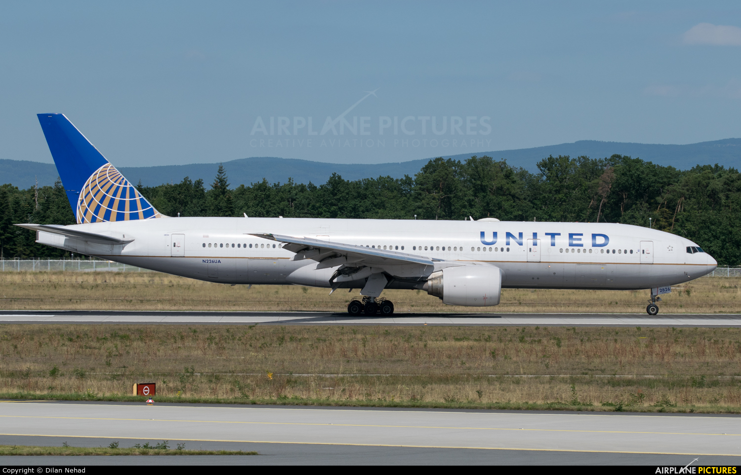 United Airlines N226UA aircraft at Frankfurt