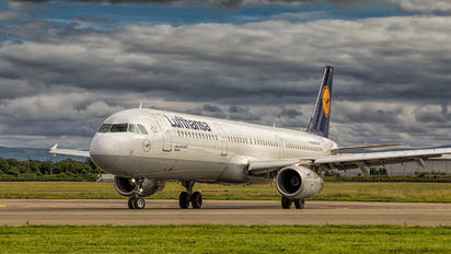 D-AISO - Lufthansa Airbus A321