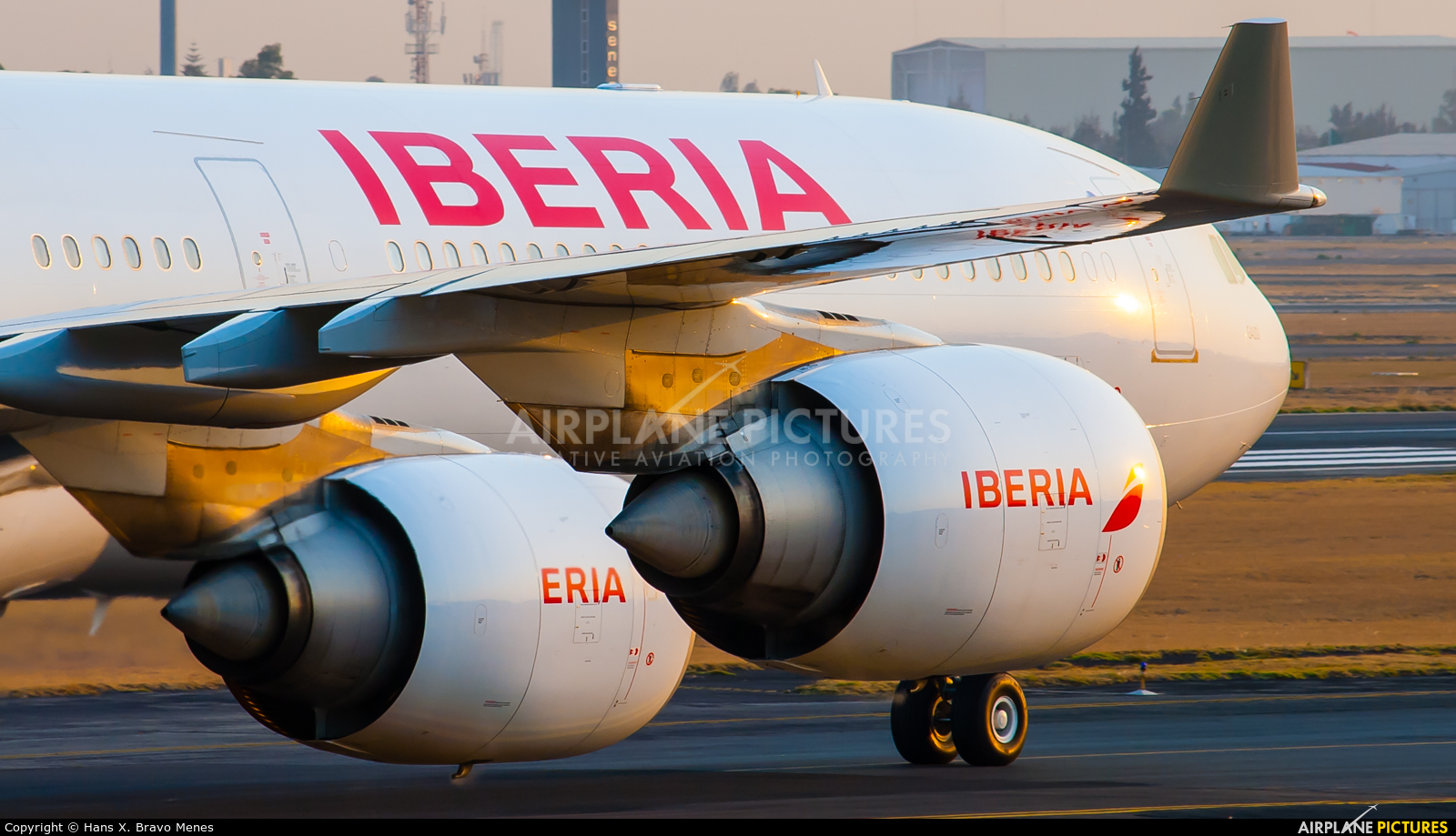 Iberia EC-INO aircraft at Mexico City - Licenciado Benito Juarez Intl