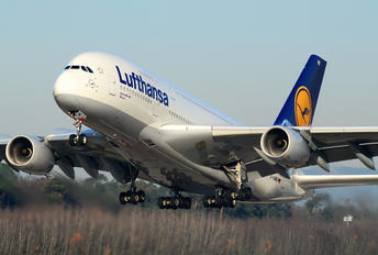 D-AIMB - Lufthansa Airbus A380