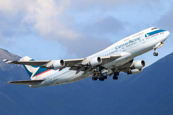 B-HKT - Cathay Pacific Boeing 747-400