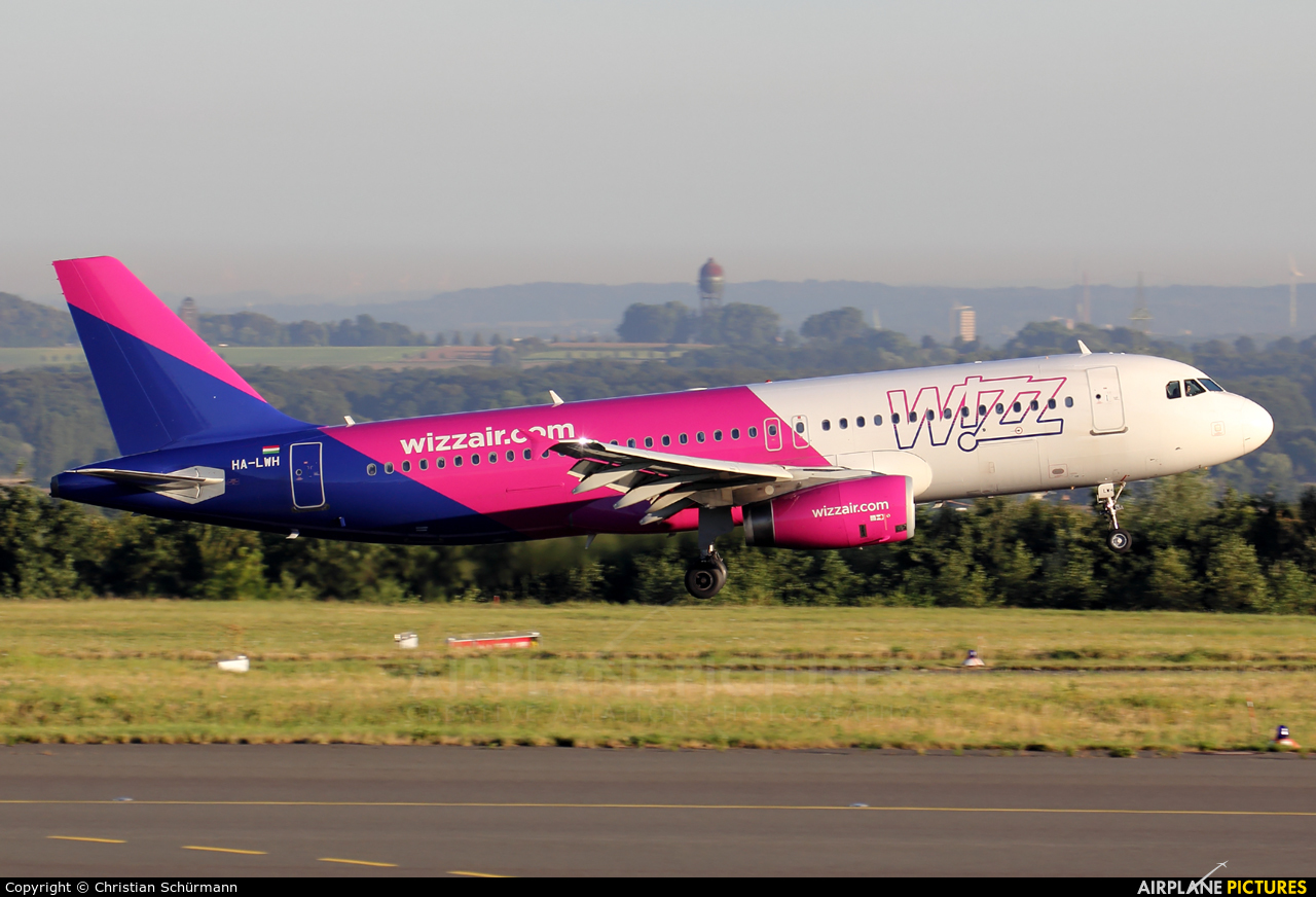 Wizz Air HA-LWH aircraft at Dortmund - Wickede