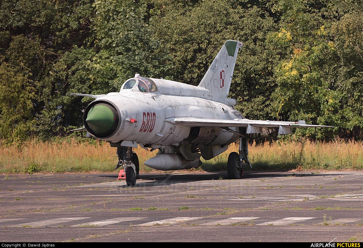 Poland - Air Force 6810 aircraft at Modlin