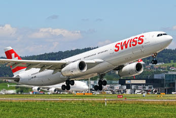 HB-JHB - Swiss Airbus A330-300