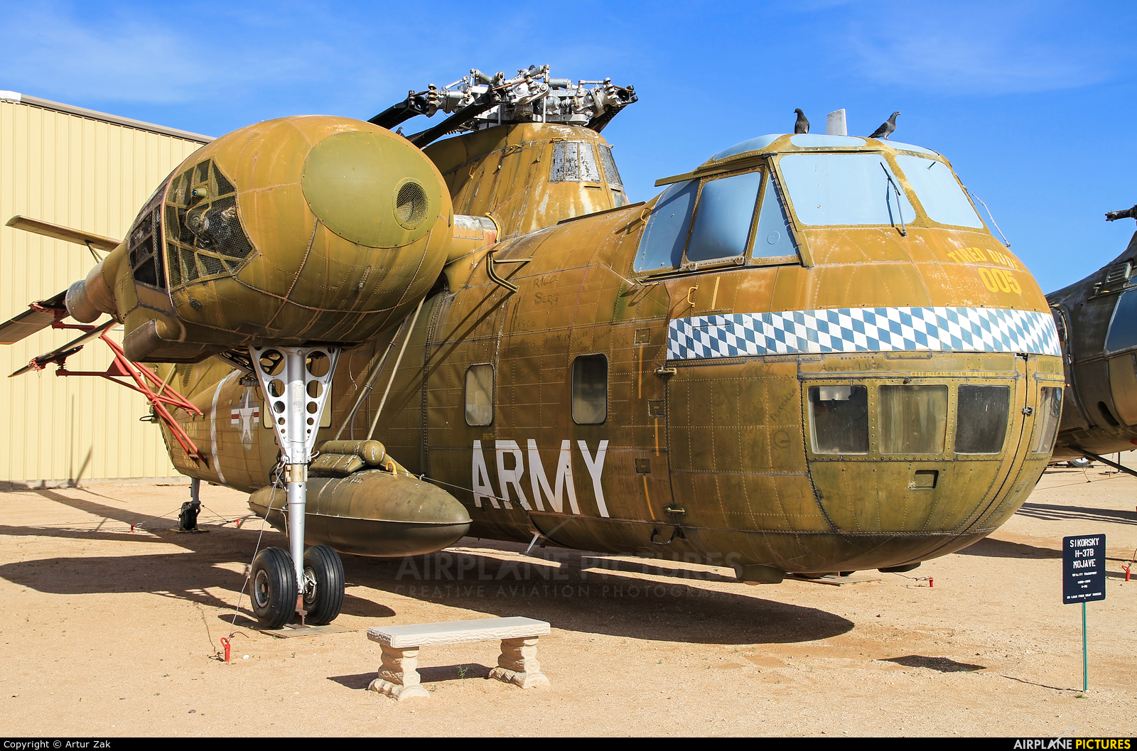 USA - Army 58-1005 aircraft at Tucson - Pima Air & Space Museum