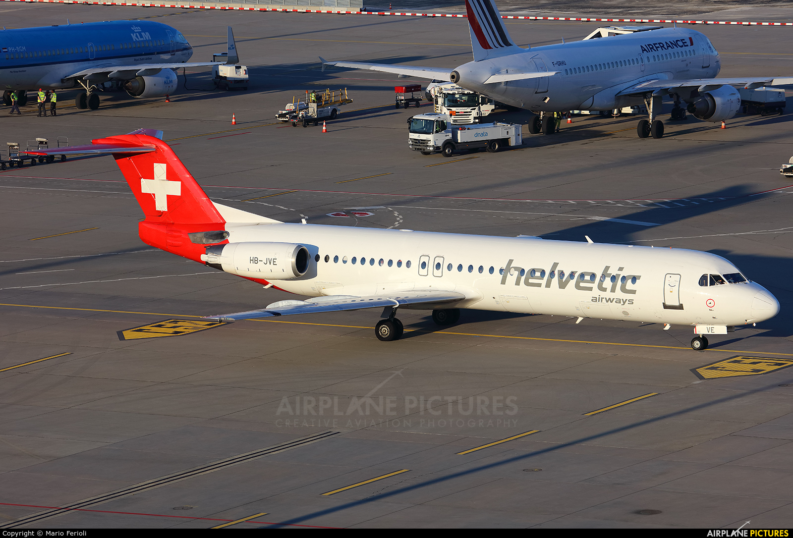 Helvetic Airways HB-JVE aircraft at Zurich