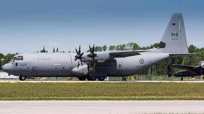 130606 - Canada - Air Force Lockheed CC-130J Hercules
