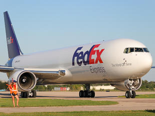 N138FE - FedEx Federal Express Boeing 767-300F