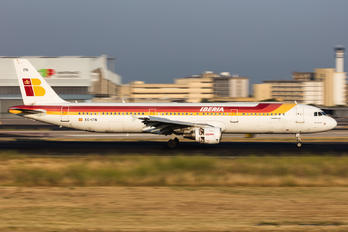 EC-ITN - Iberia Airbus A321