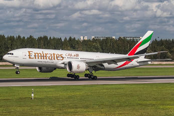 A6-EWH - Emirates Airlines Boeing 777-200LR