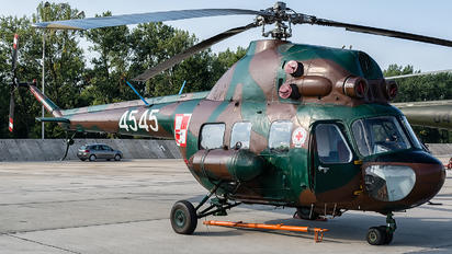 4545 - Poland - Air Force Mil Mi-2