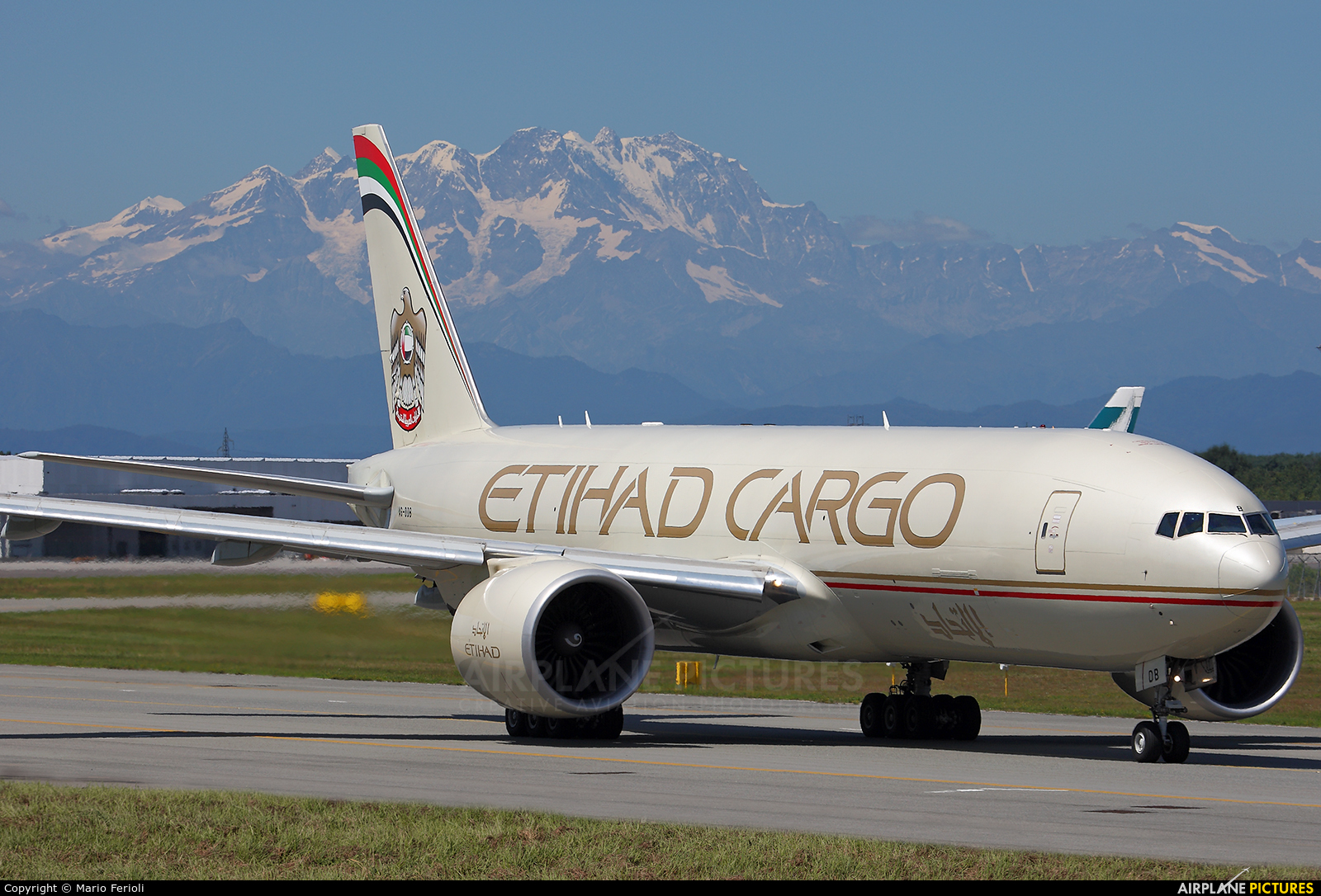 Etihad Cargo A6-DDB aircraft at Milan - Malpensa