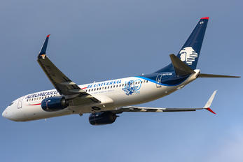 N875AM - Aeromexico Boeing 737-800