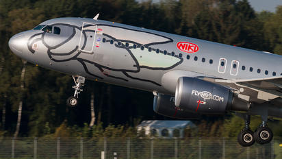 OE-LEE - Niki Airbus A320