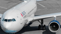 Delta Air Lines N858NW image