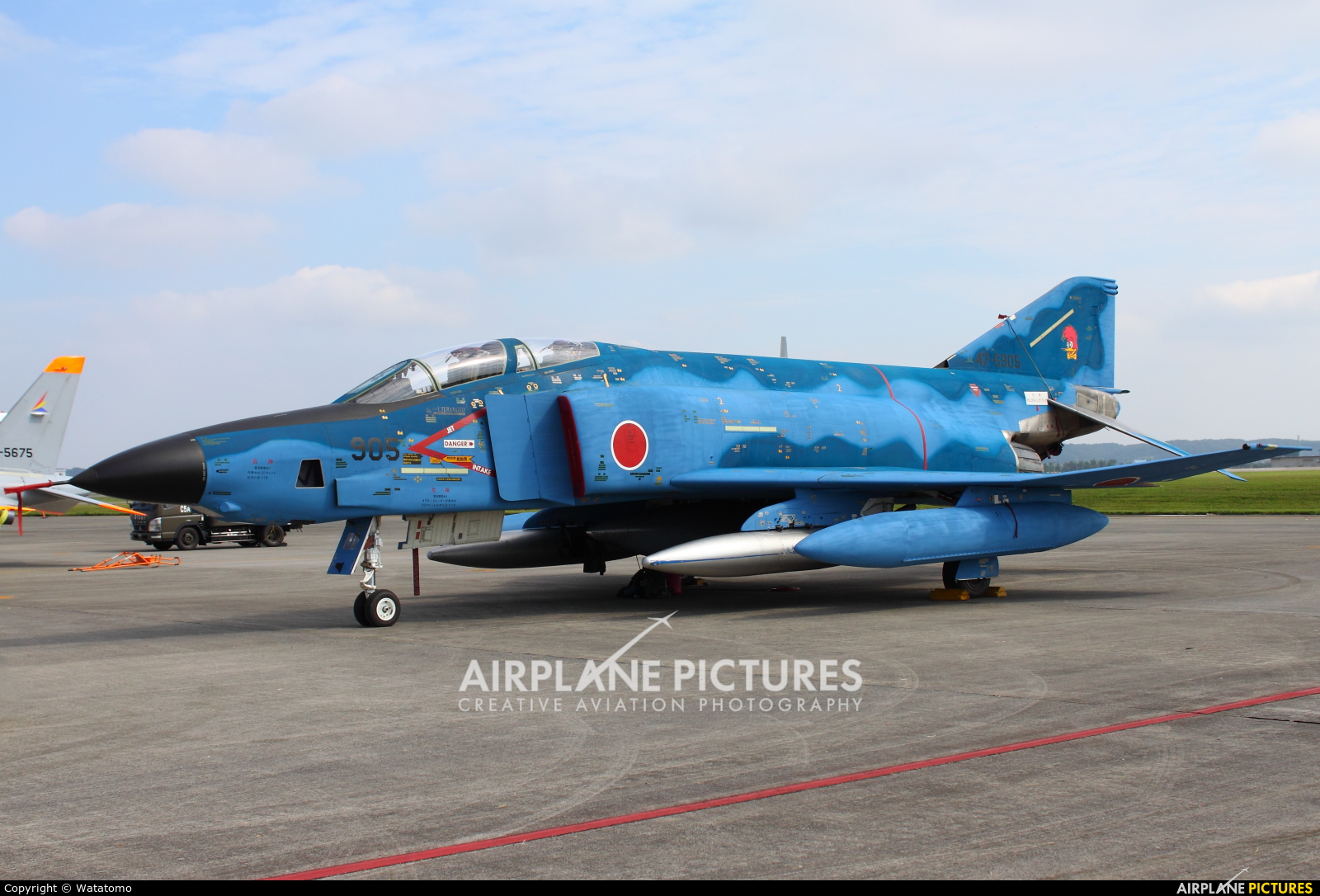 Japan - Air Self Defence Force 47-6905 aircraft at Yokota AB