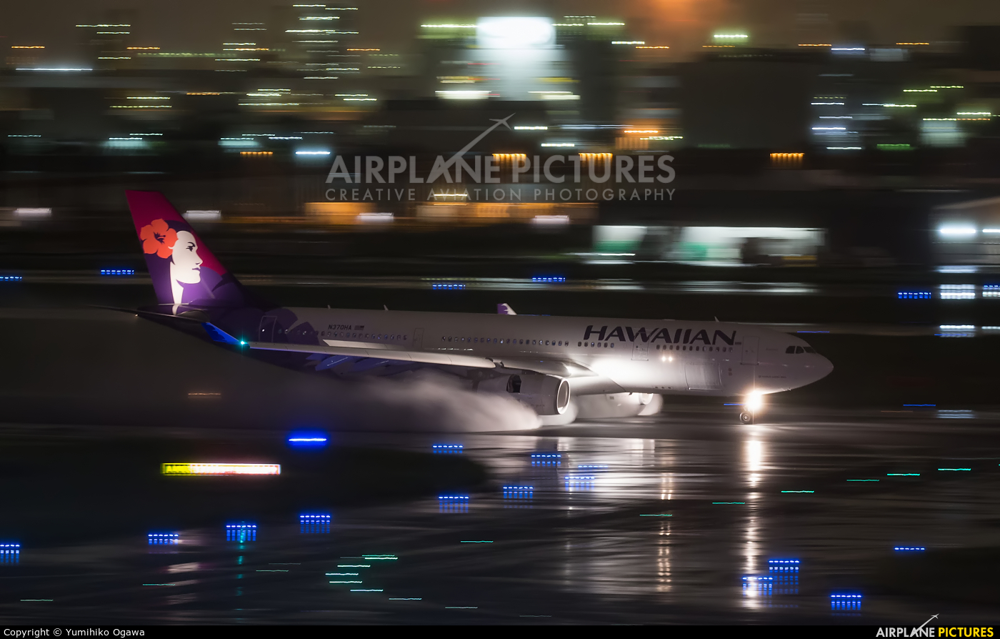 Hawaiian Airlines N370HA aircraft at Tokyo - Haneda Intl