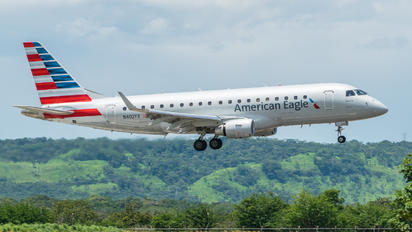 N402YX - American Eagle Embraer ERJ-175 (170-200)