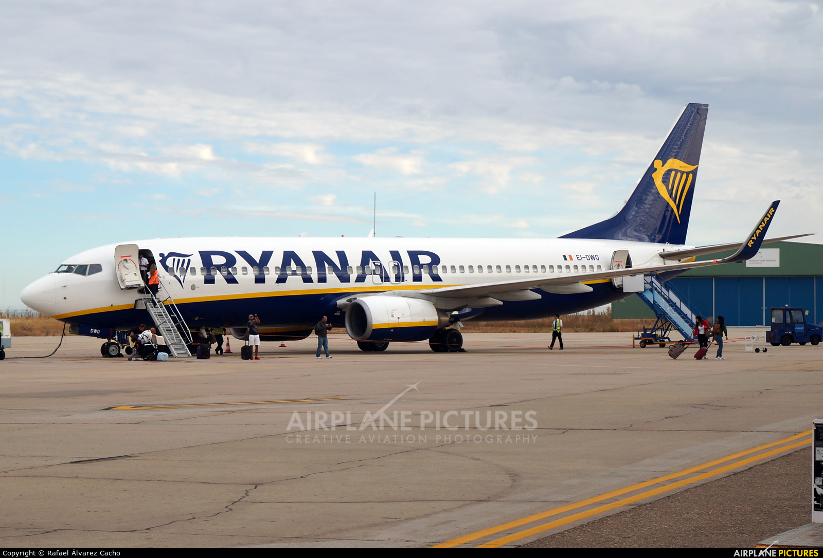 Ryanair EI-DWO aircraft at Valladolid - Villanubla