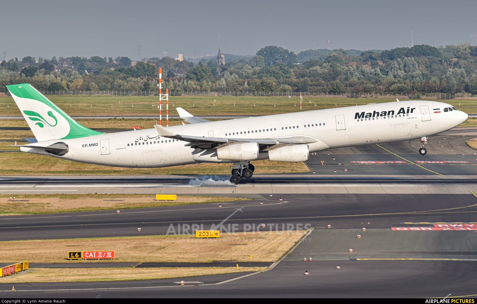 Mahan Air EP-MMD aircraft at Düsseldorf