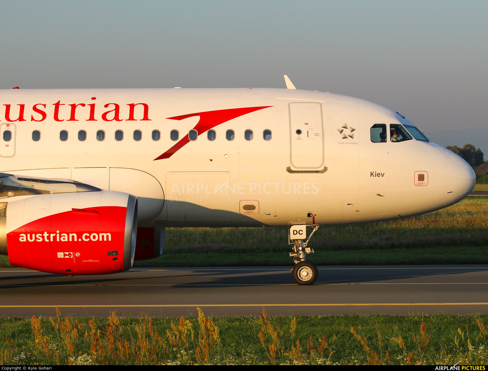 Austrian Airlines/Arrows/Tyrolean OE-LDC aircraft at Graz