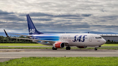 LN-RGI - SAS - Scandinavian Airlines Boeing 737-800