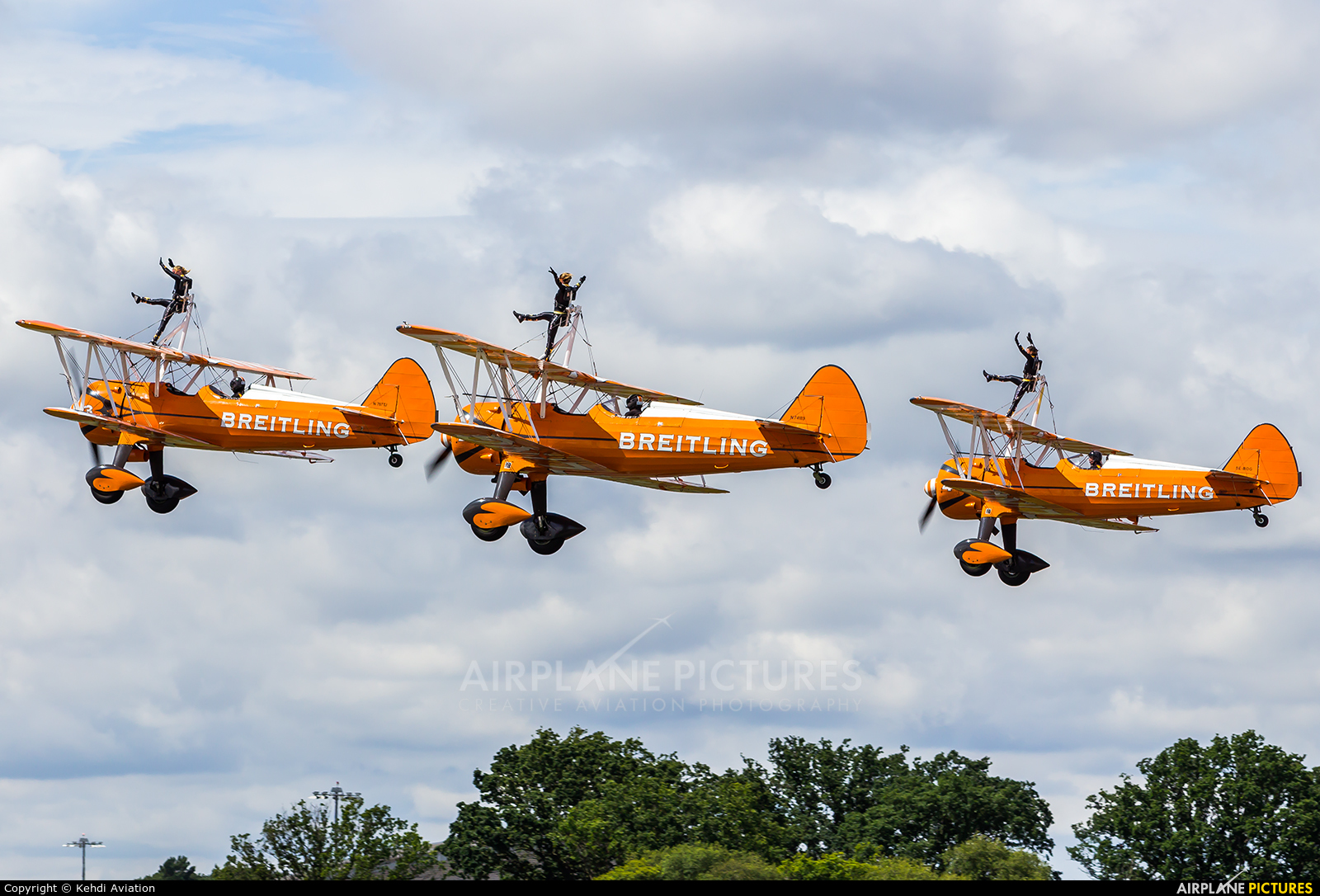 Breitling Wingwalkers - aircraft at Farnborough