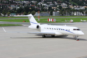 M-NAME - Private Bombardier BD-700 Global 6000