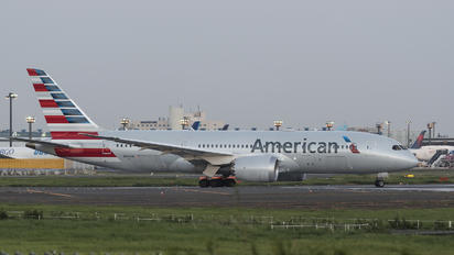 N808AN - American Airlines Boeing 787-8 Dreamliner