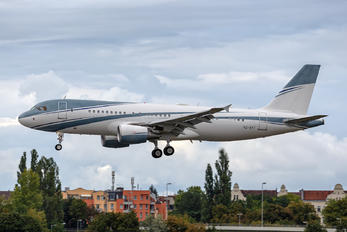HZ-XY7 - Private Airbus A320