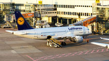 D-AILC - Lufthansa Airbus A319 aircraft