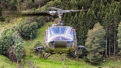 LN-OUS - Private Bell UH-1E