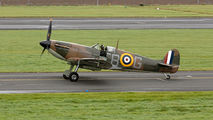 Royal Air Force "Battle of Britain Memorial Flight" P7350 image