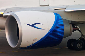 9K-AOC - Kuwait Airways Boeing 777-300ER